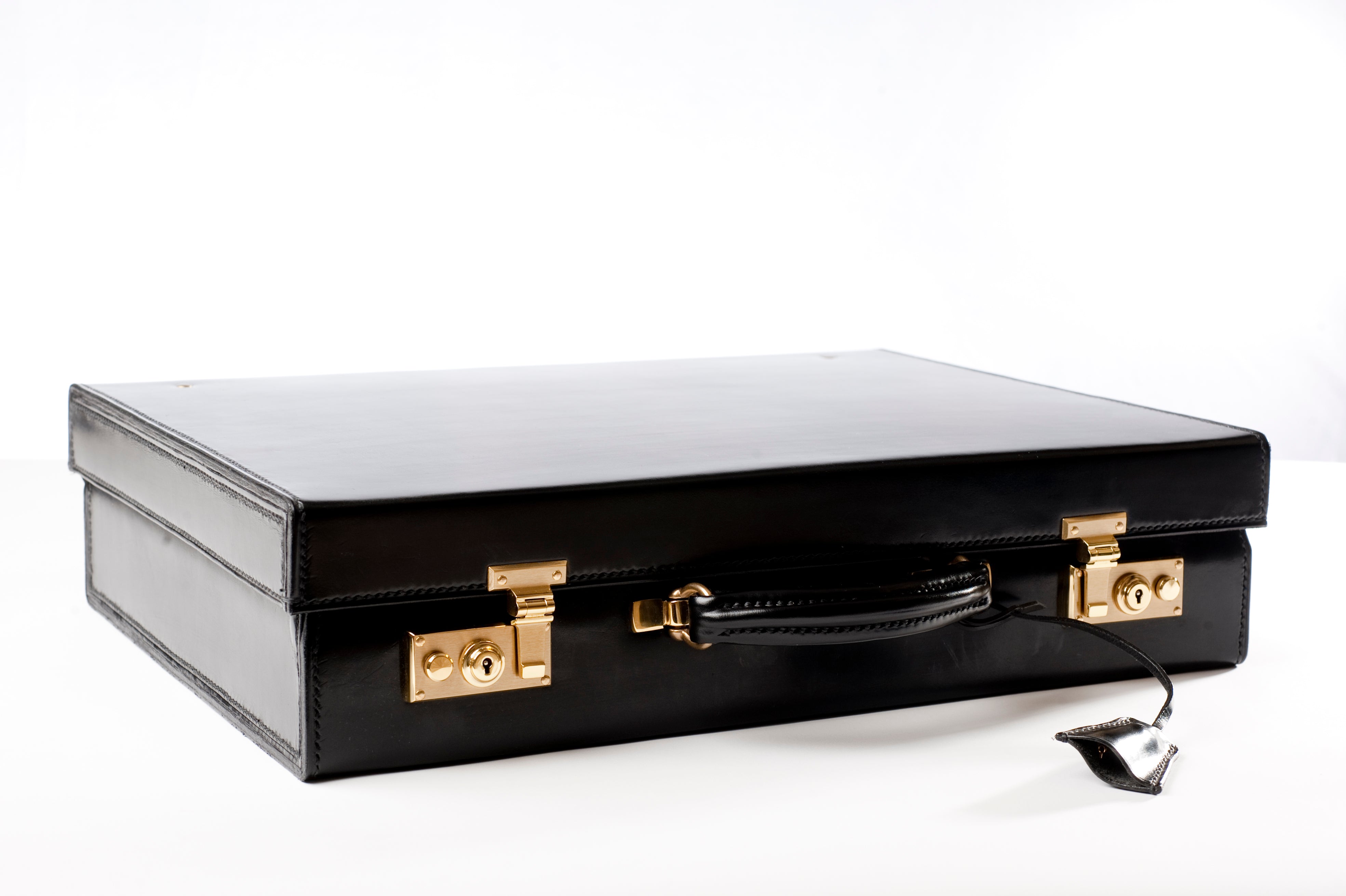 Lid-Over Attaché Case