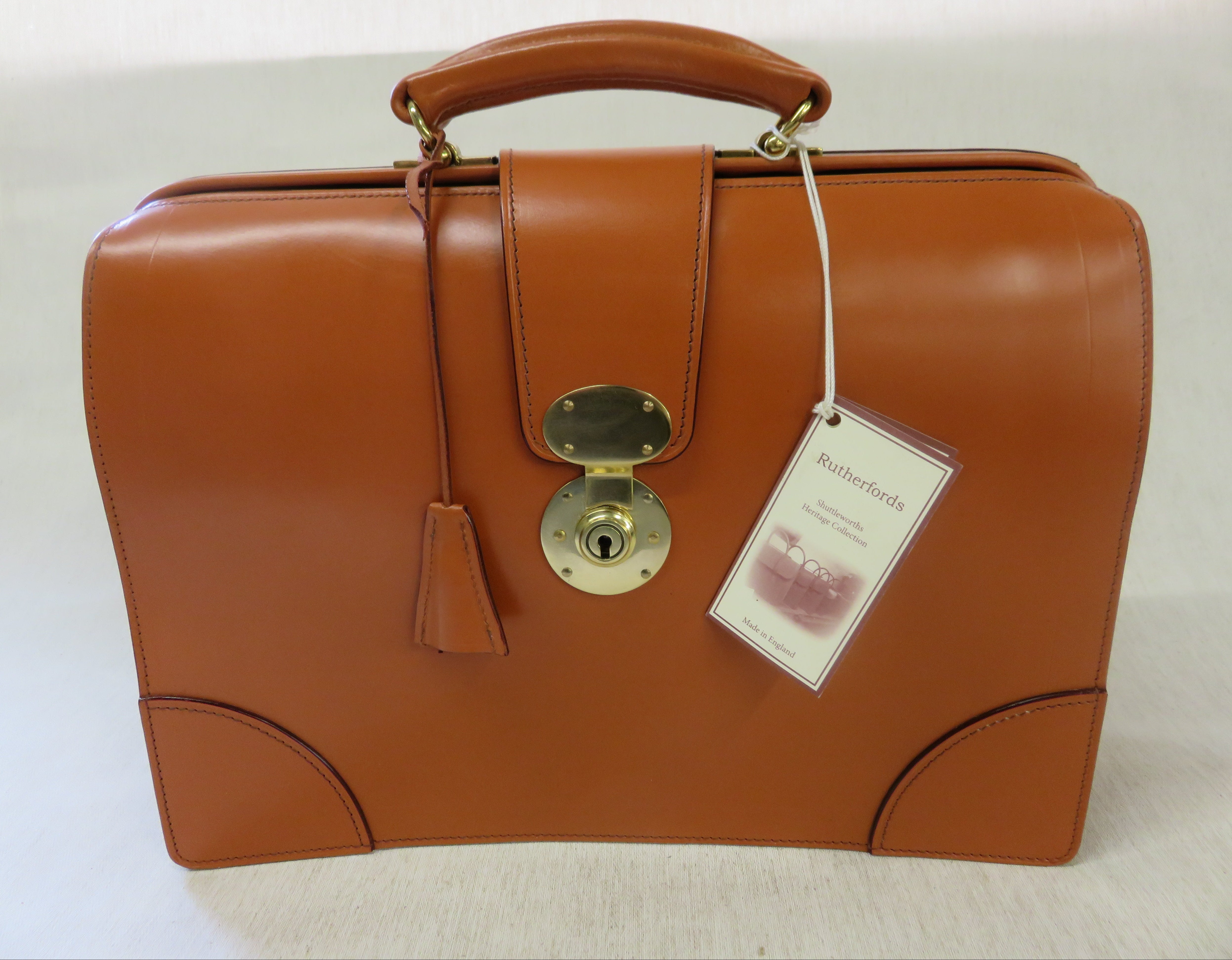 Frametop Briefcase: Elevate Your Everyday Professional Style - Rutherfords