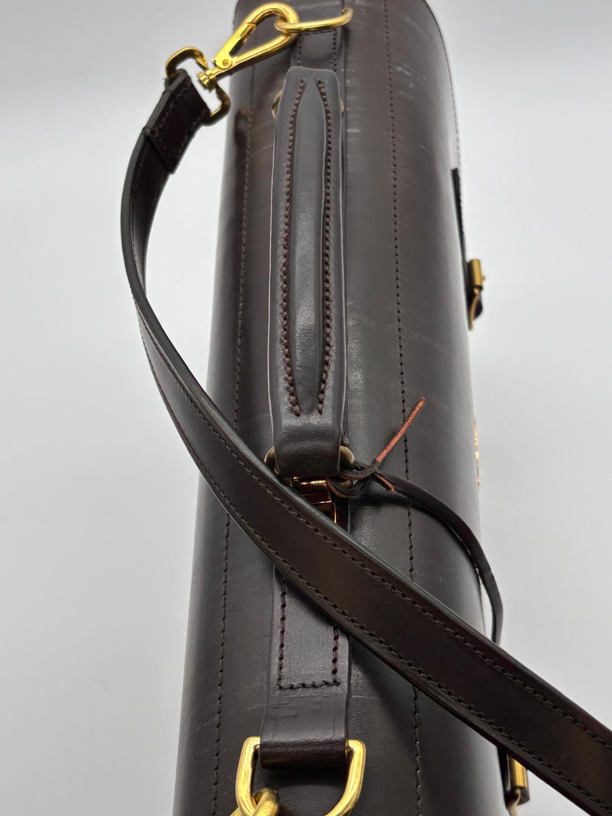 Stylish Leather Briefcase - Upgrade Your Professional Image Effortlessly - Rutherfords